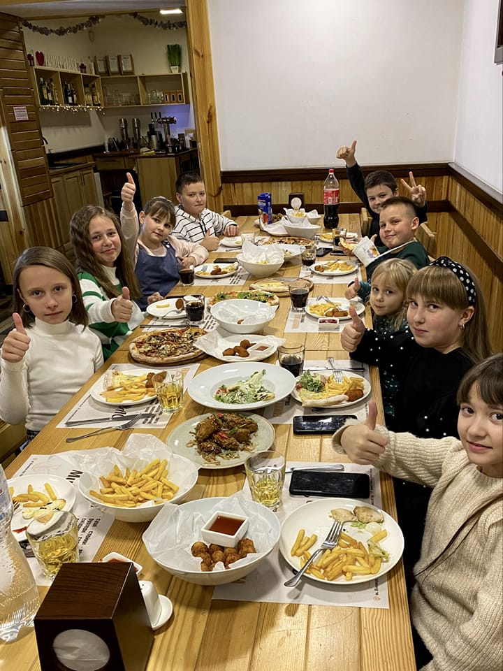 Новини Вінниці - фото з Більше ніж кафе: як вінницький «Family Place» перетворює звичайний обід на кулінарну пригоду для всієї родини (Новини компаній)