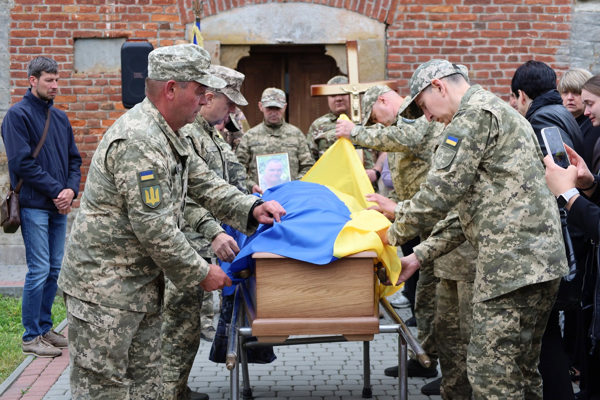 Новини Тернополя - фото з «Молодь має жити, а ми вже повоюємо»: історія мінометника Сергія Лесика, який повернувся «На щиті»