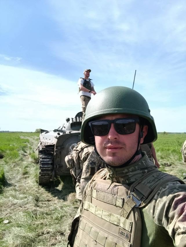 Новини Козятина - фото з Його ім’я назавжди вписане в історію Махнівської громади. Пам'яті Героя Богдана Авраменка