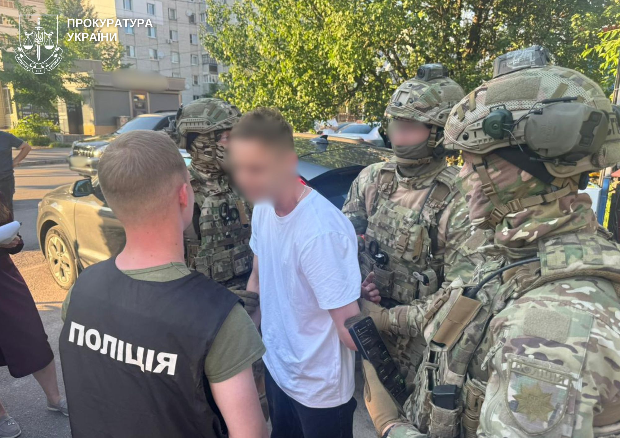 Новини Житомира - фото з У Житомирі двом засудженим повідомили про підозру у вимаганні із погрозою насильства