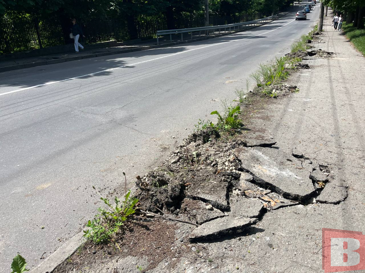 Новини Хмельницького - фото з На Інститутській встановлюють бар’єрні огородження: де ще планується