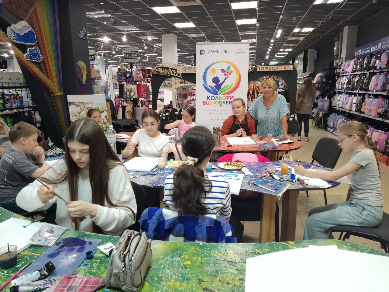 Новини Вінниці - фото з Малювати під час війни: чому проєкт «Кольори відновлення» — це маніфест нашої життєстійкості (Новини компаній)