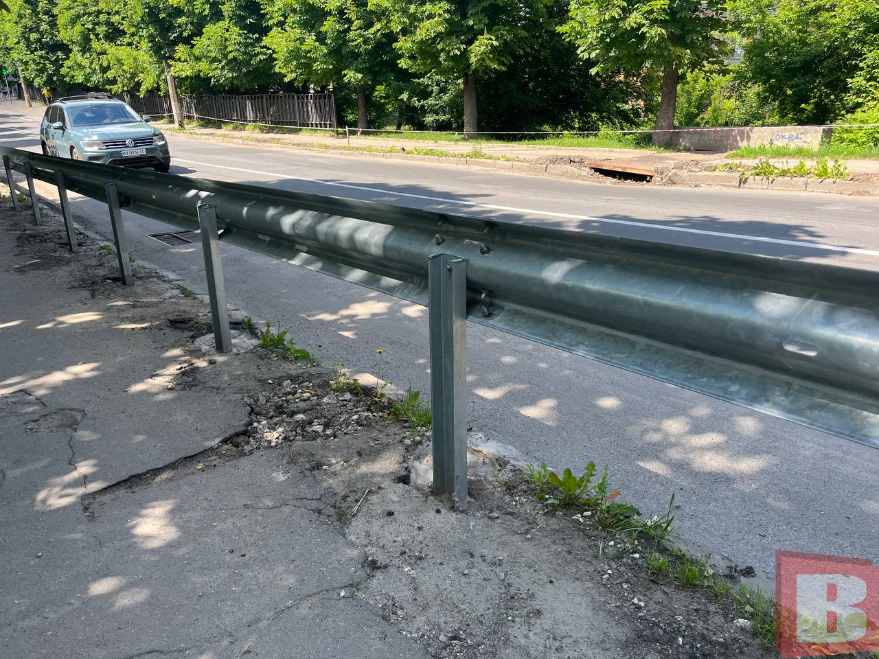 Новини Хмельницького - фото з На Інститутській встановлюють бар’єрні огородження: де ще планується