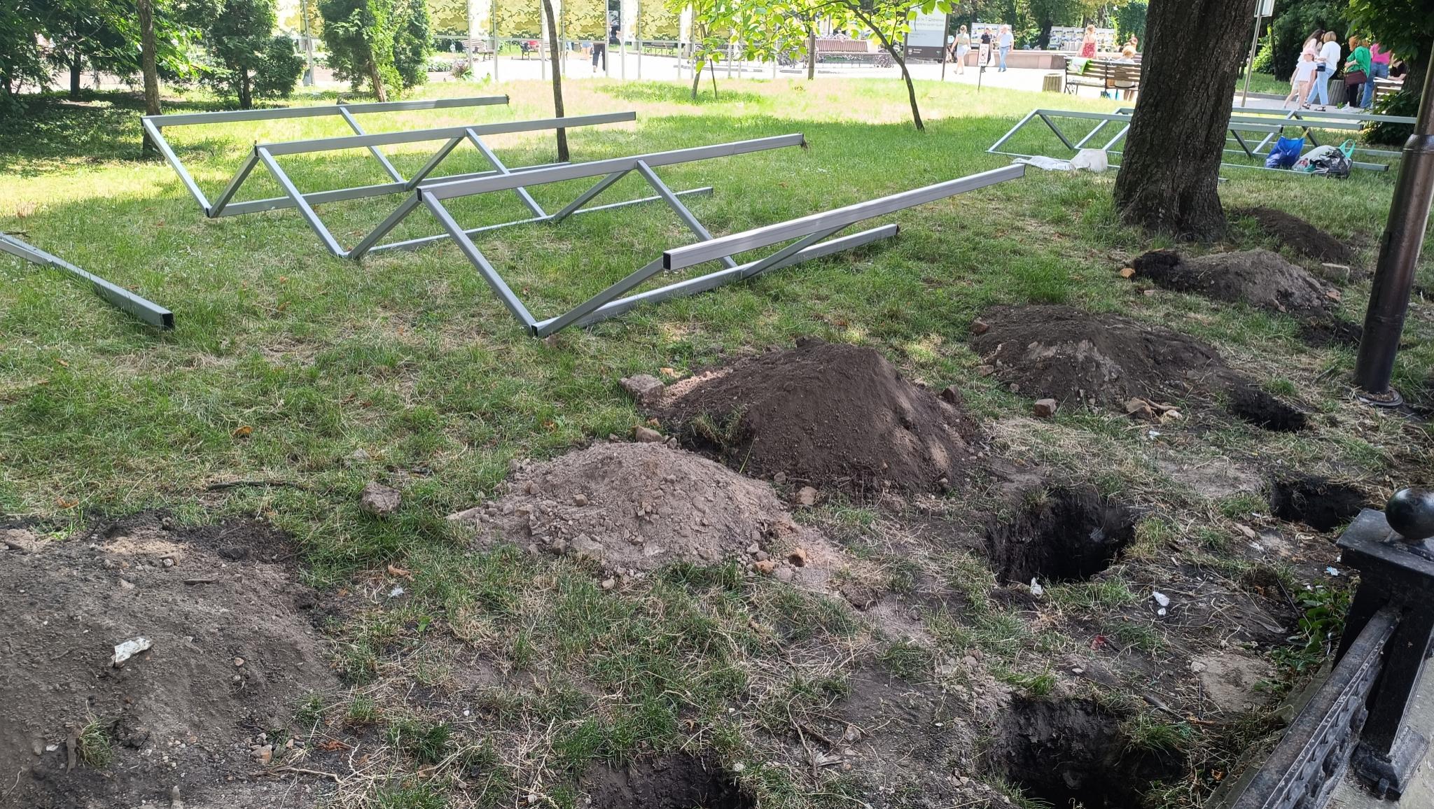 Новини Тернополя - фото з Розширюють Алею пам’яті на бульварі Шевченка