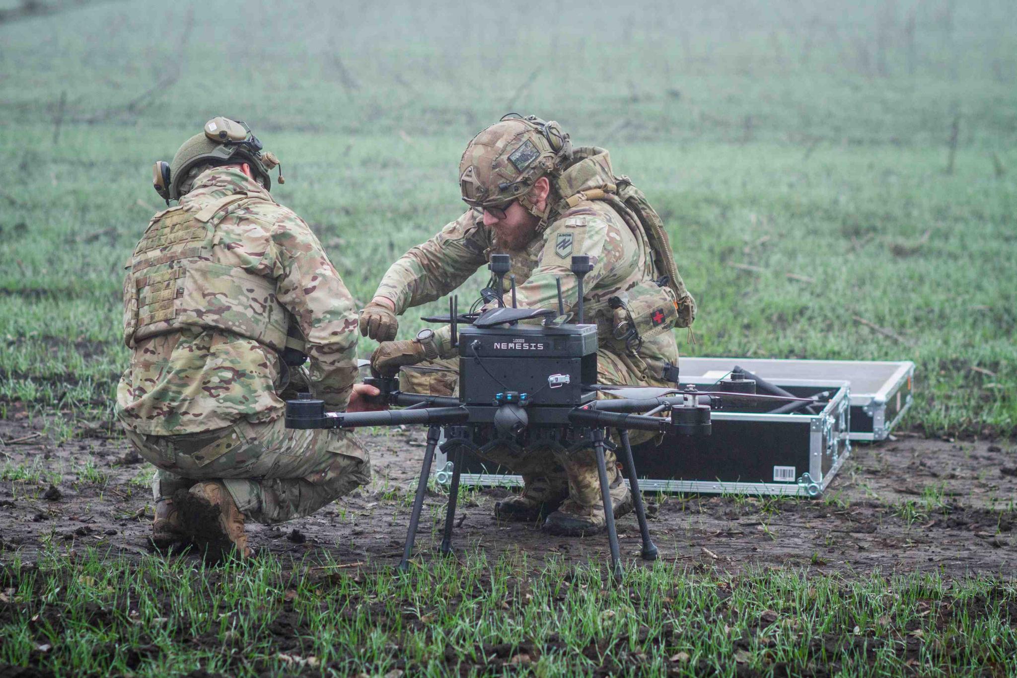 Новини Хмельницького - фото з Небо під контролем: реальна роль БПЛА у бою (соціальна реклама)