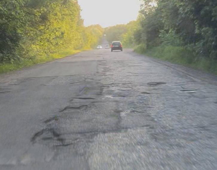 Новини Вінниці - фото з «Не пройшло і року»: що сталося з відремонтованою дорогою на Бар?