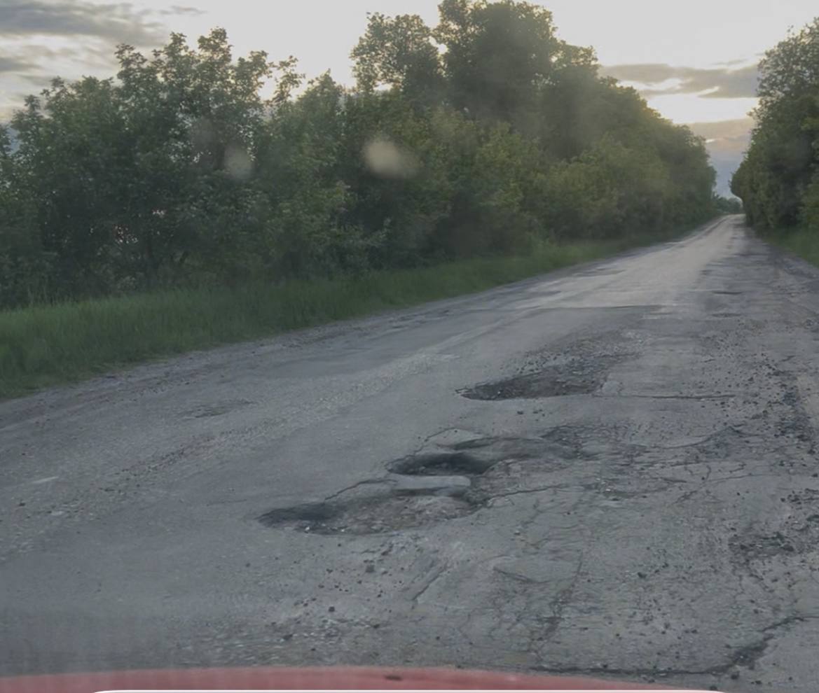 Новини Вінниці - фото з «Не пройшло і року»: що сталося з відремонтованою дорогою на Бар?