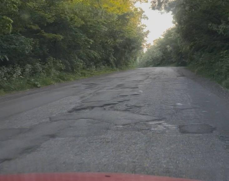 Новини Вінниці - фото з «Не пройшло і року»: що сталося з відремонтованою дорогою на Бар?