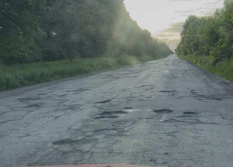 Новини Вінниці - фото з «Не пройшло і року»: що сталося з відремонтованою дорогою на Бар?