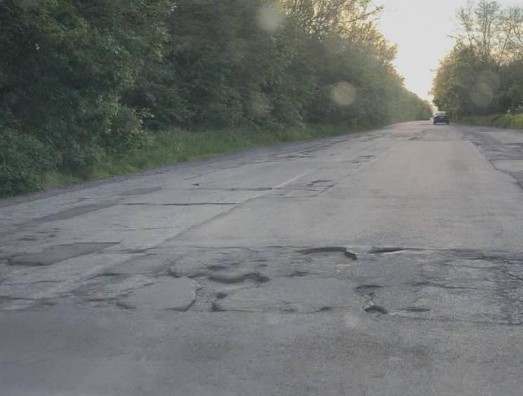 Новини Вінниці - фото з «Не пройшло і року»: що сталося з відремонтованою дорогою на Бар?