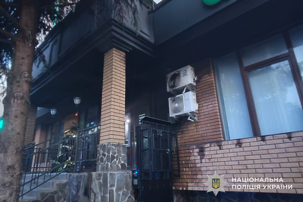 Новини Тернополя - фото з Підпалив банк після знайомства в Telegram: на Тернопільщині затримали 21-річного чоловіка