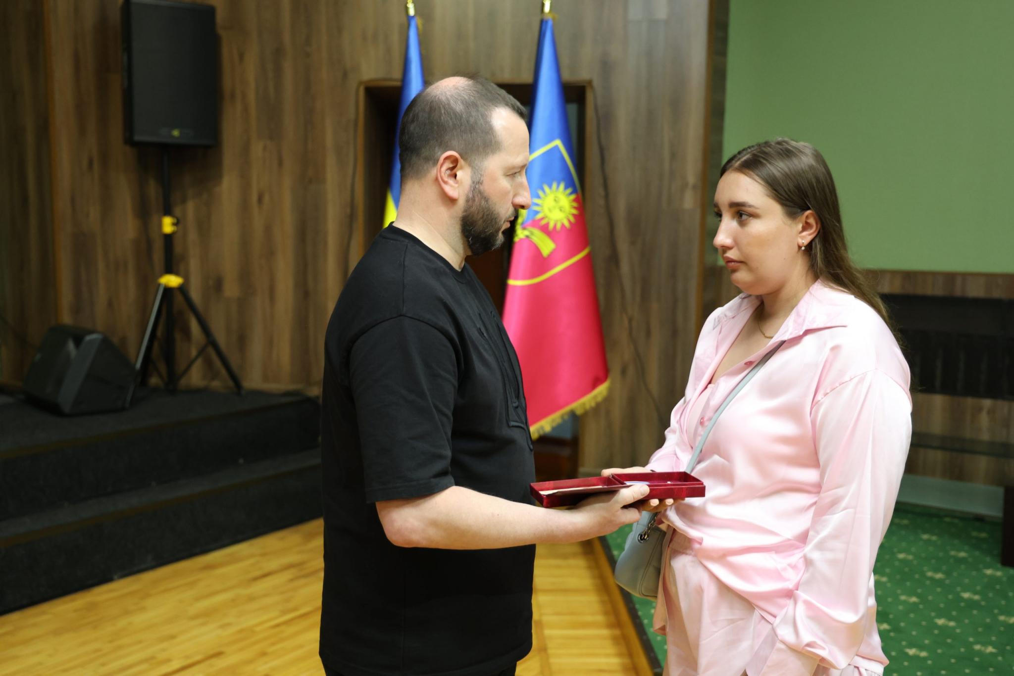 Новини Хмельницького - фото з У Хмельницькому вручили державні нагороди родинам загиблих захисників (ІМЕНА)