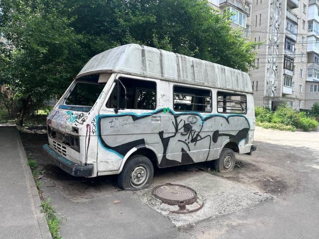 Новини Вінниці - фото з Понад 80% покинутих авто вже прибрали з дворів і вулиць Вінниці