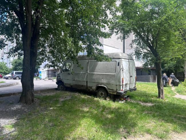 Новини Вінниці - фото з Понад 80% покинутих авто вже прибрали з дворів і вулиць Вінниці