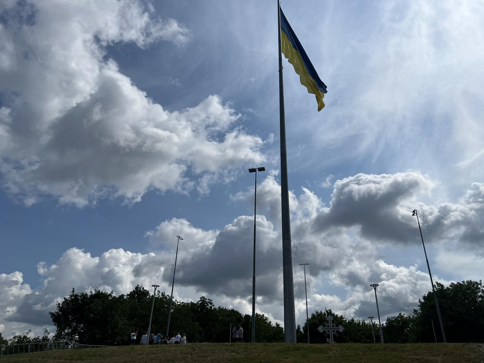 Новини Вінниці - фото з На Замкову гору у Вінниці витратять ще 726 тисяч гривень: оголошено новий тендер на флагшток