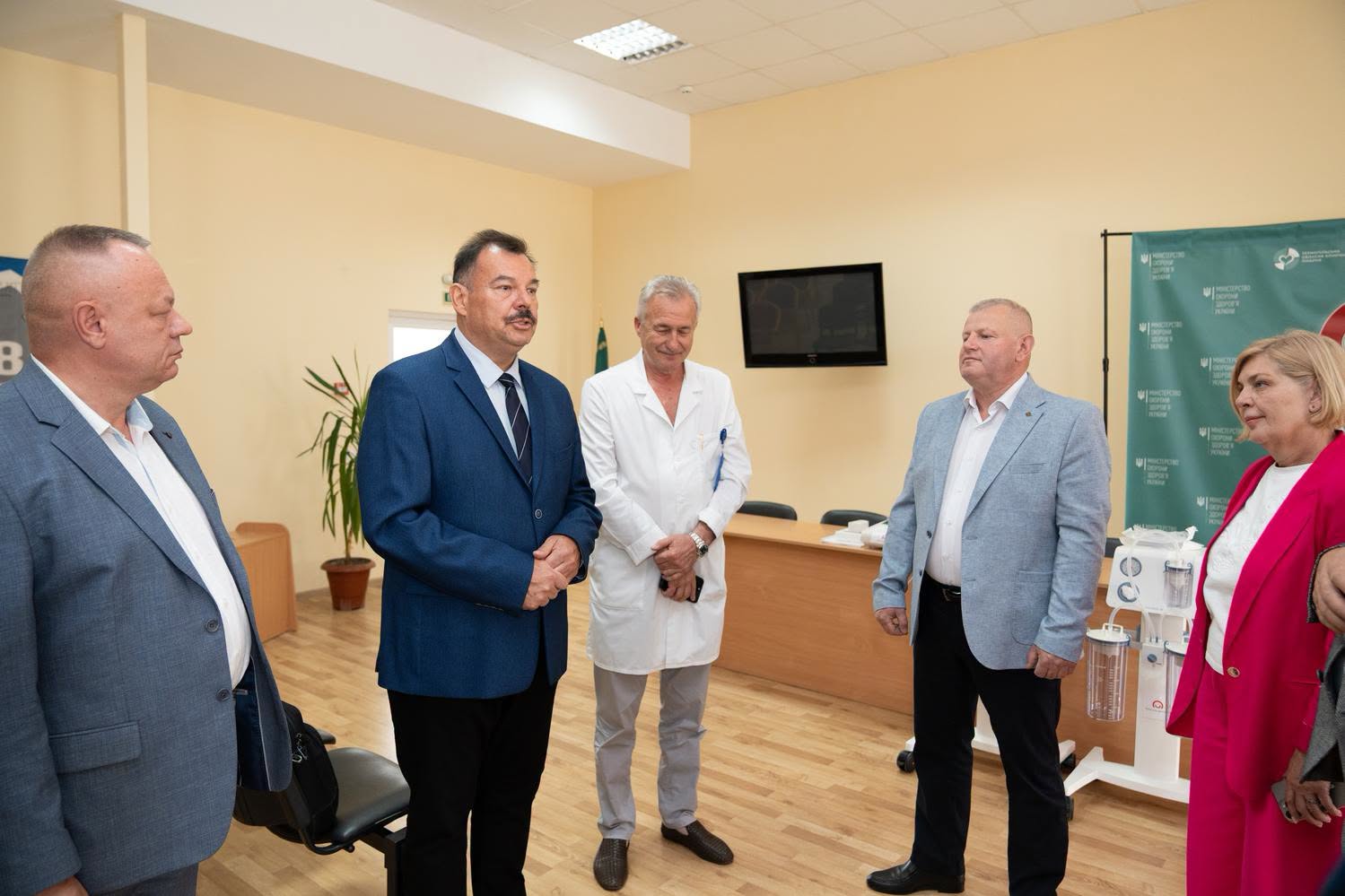Новини Тернополя - фото з Польща передала сучасне медичне обладнання Тернопільській обласній лікарні
