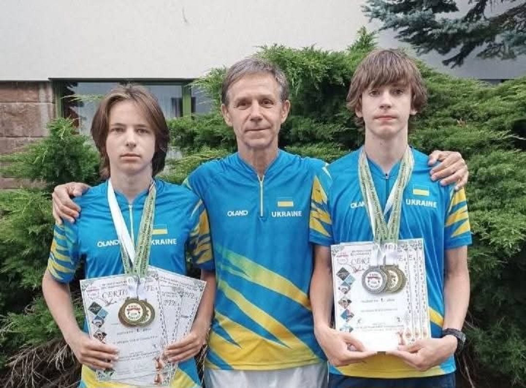 Новини Вінниці - фото з Вінницькі радіоспортсмени підкорили світову вершину: здобули 11 нагород в угорських лісах