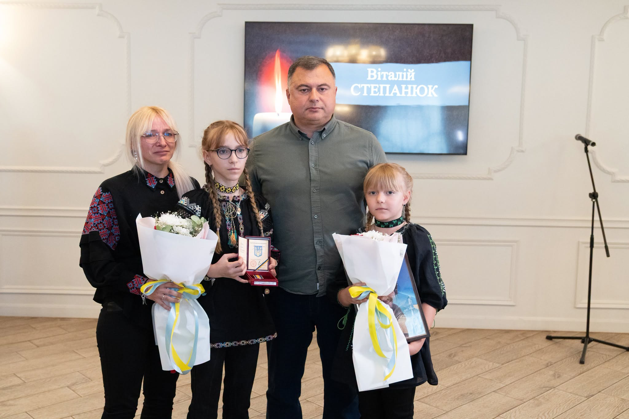 Новини Тернополя - фото з Нагороди, які отримали рідні: на Тернопільщині посмертно відзначили 46 Героїв
