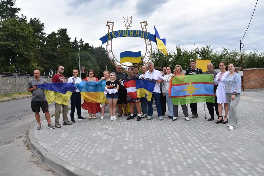 Новини Вінниці - фото з Латвійський мандрівник пішки подолав 1400 кілометрів до Вінниччини, щоб зібрати кошти для ЗСУ