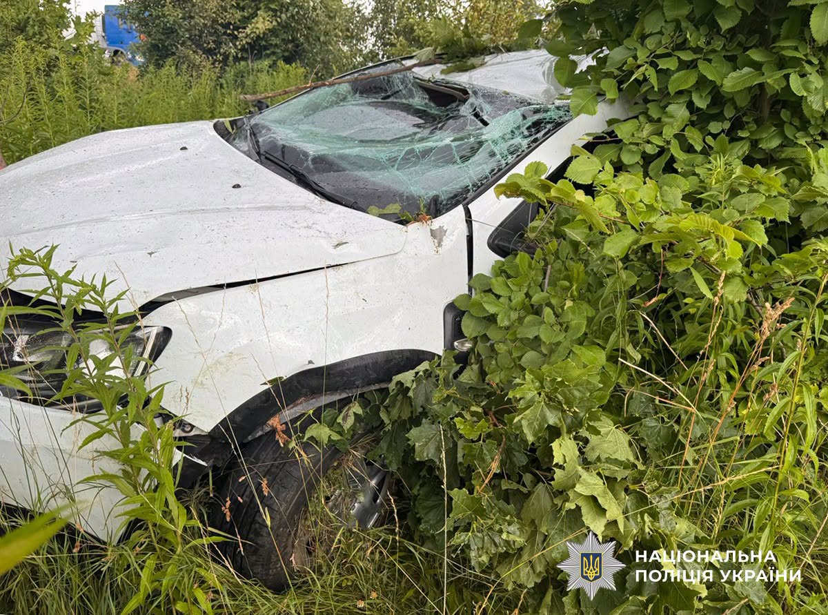 Новини Житомира - фото з Однорічна дитина і 31-річна жінка постраждали внаслідок ДТП неподалік Житомира