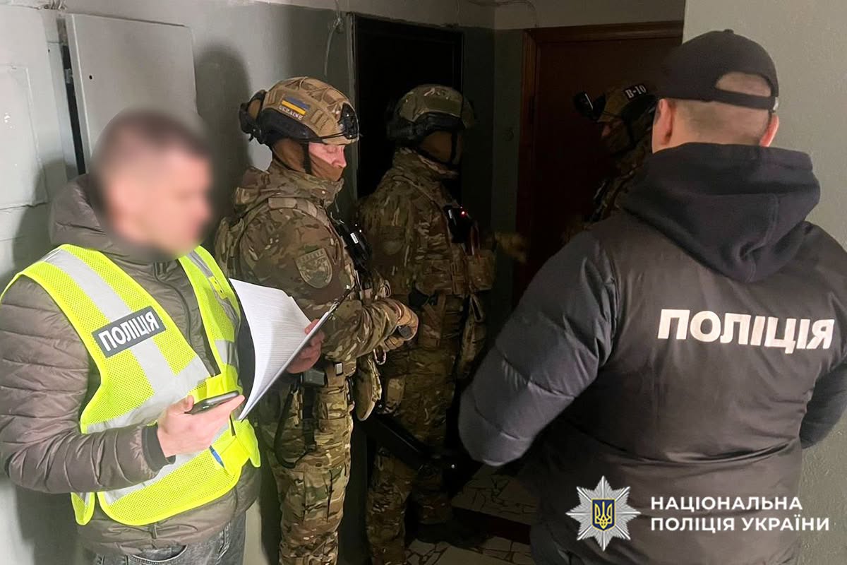 Новини Хмельницького - фото з Хмельничанка за 16 тисяч доларів незаконно переправляла чоловіків за кордон