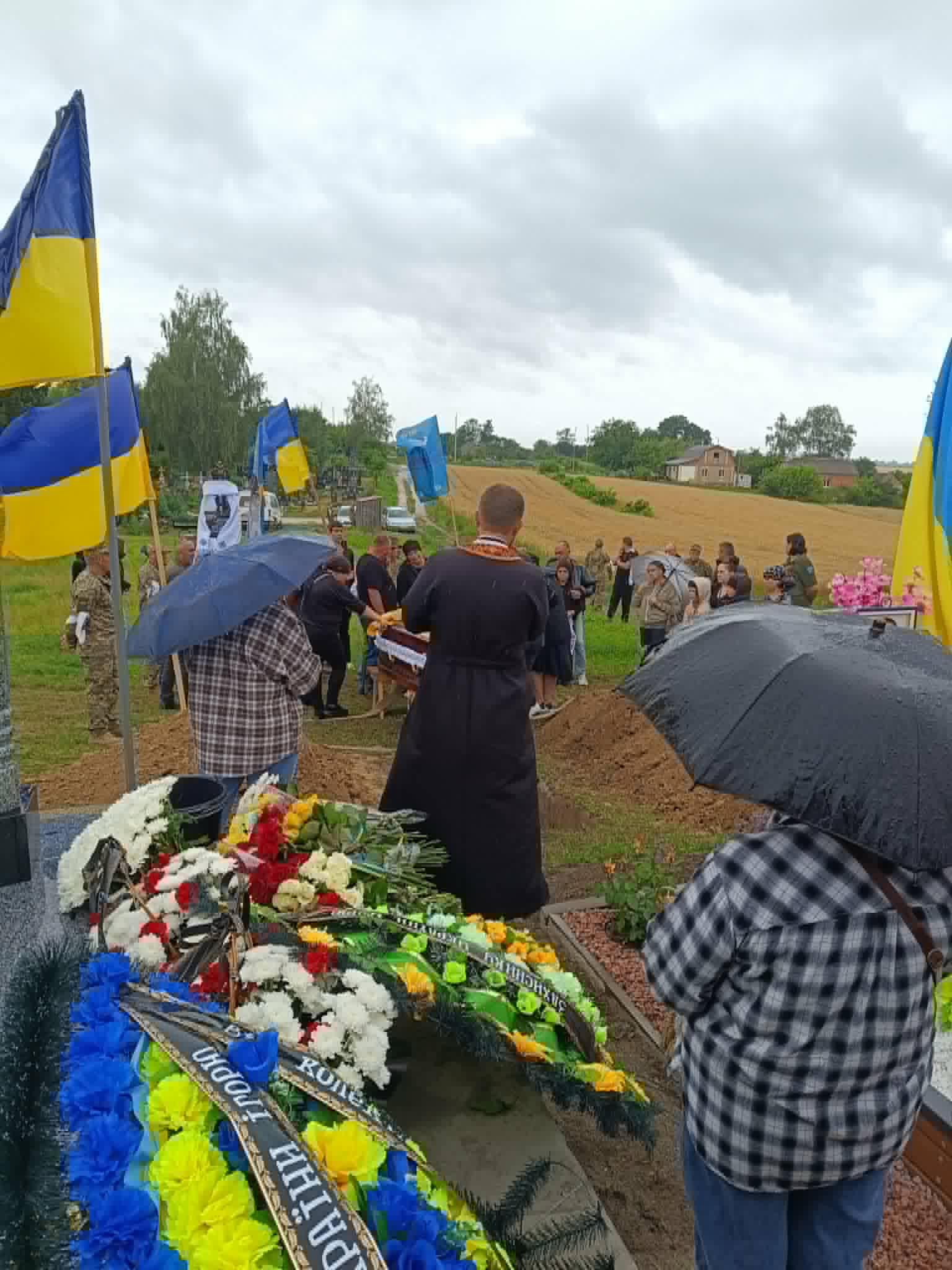 Новини Козятина - фото з Ігор пішов на війну, щоб діти України жили у вільній державі та кляті орки вбили його