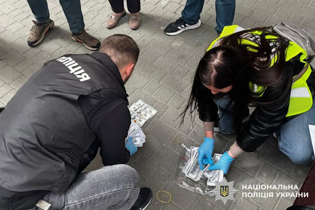Новини Хмельницького - фото з Хмельничанка за 16 тисяч доларів незаконно переправляла чоловіків за кордон