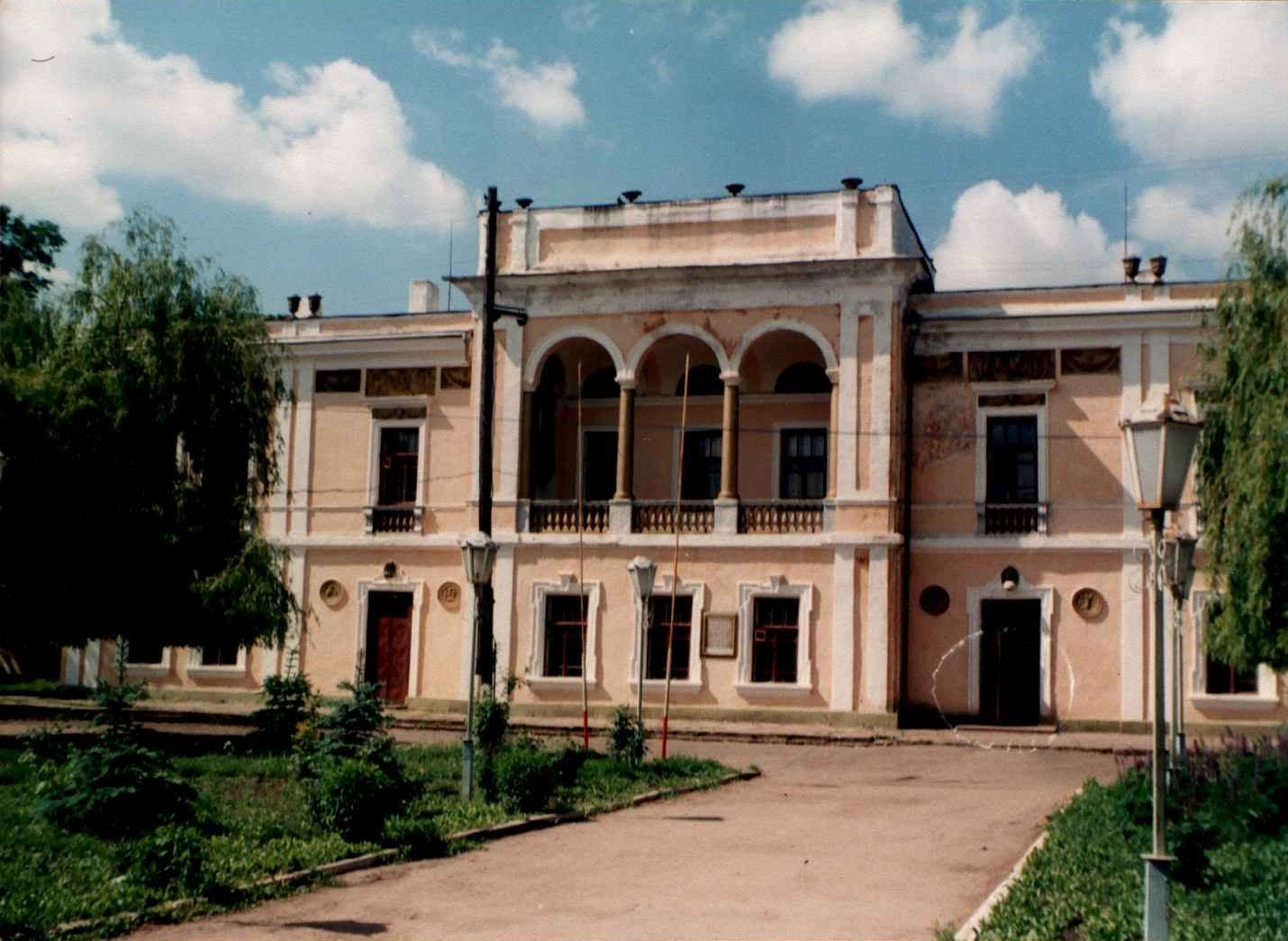 Новини Вінниці - фото з Загублений шедевр: як подільська глибинка прихистила палац генеральші Ценіної