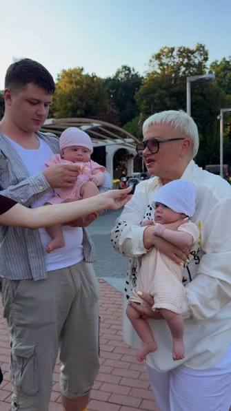 Новини Вінниці - фото з Кохання, яке руйнує стереотипи: як Оксана Лоянич з чоловіком стали найобговорюванішою парою України