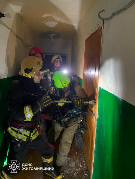 Новини Житомира - фото з У Житомирі на пожежі врятували 81-річну жінку