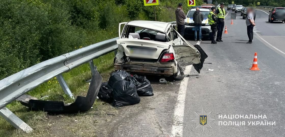 Новини Тернополя - фото з В аварії на Львівщині загинув чоловік з Тернополя: автобус зіткнувся з легківкою