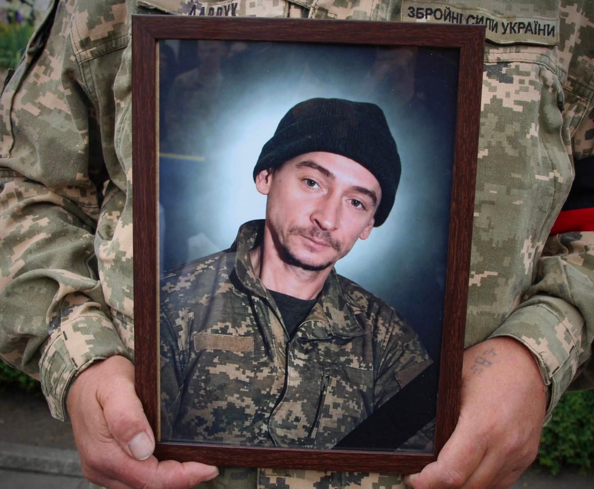 Новини Хмельницького - фото з Із пʼятьма військовими попрощались на Хмельниччині. Хто ці Герої Сергій Курган