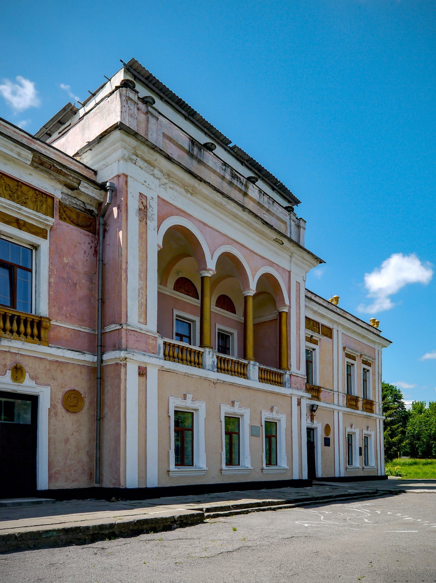 Новини Вінниці - фото з Загублений шедевр: як подільська глибинка прихистила палац генеральші Ценіної