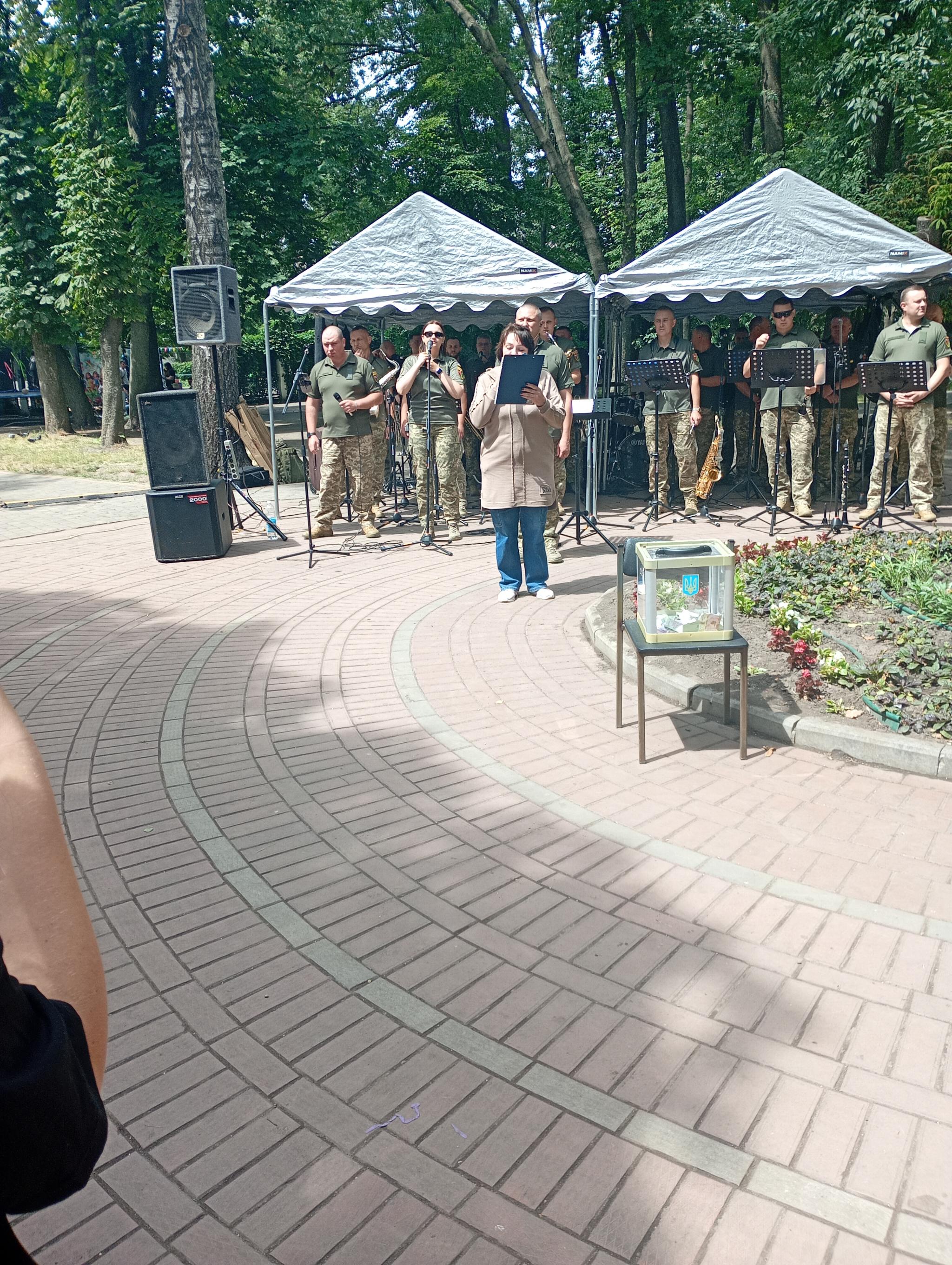 Новини Козятина - фото з Козятин відзначив 152 іменини шоу концертом та щедрим частуванням за донат