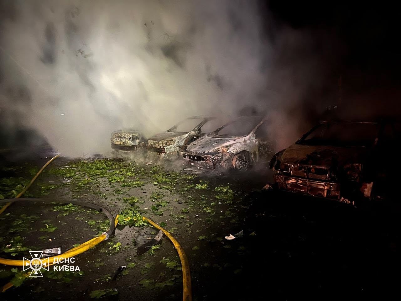 Новини Тернополя - фото з Вночі ворог бив балістикою по Києву: пошкоджена школа-інтернат, спалахнули пожежі