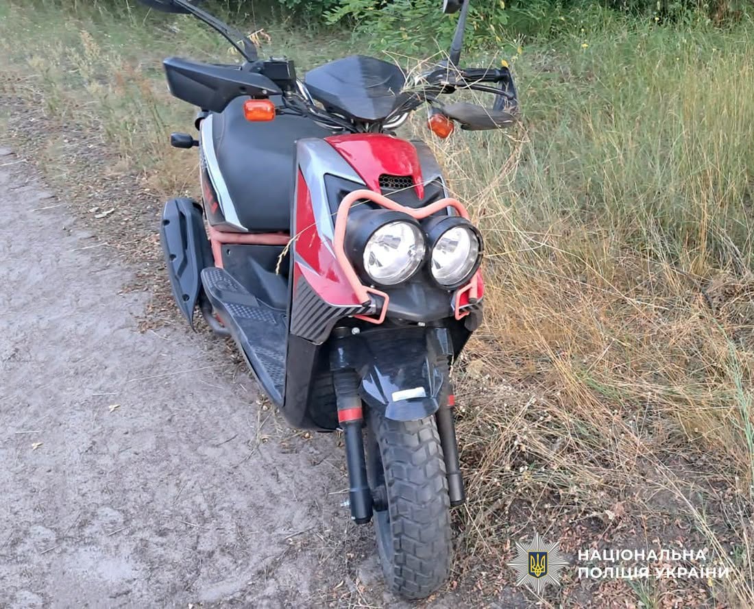 Новини Житомира - фото з У Чоповицькій громаді мотоцикліст не впорався з керуванням і отримав травми
