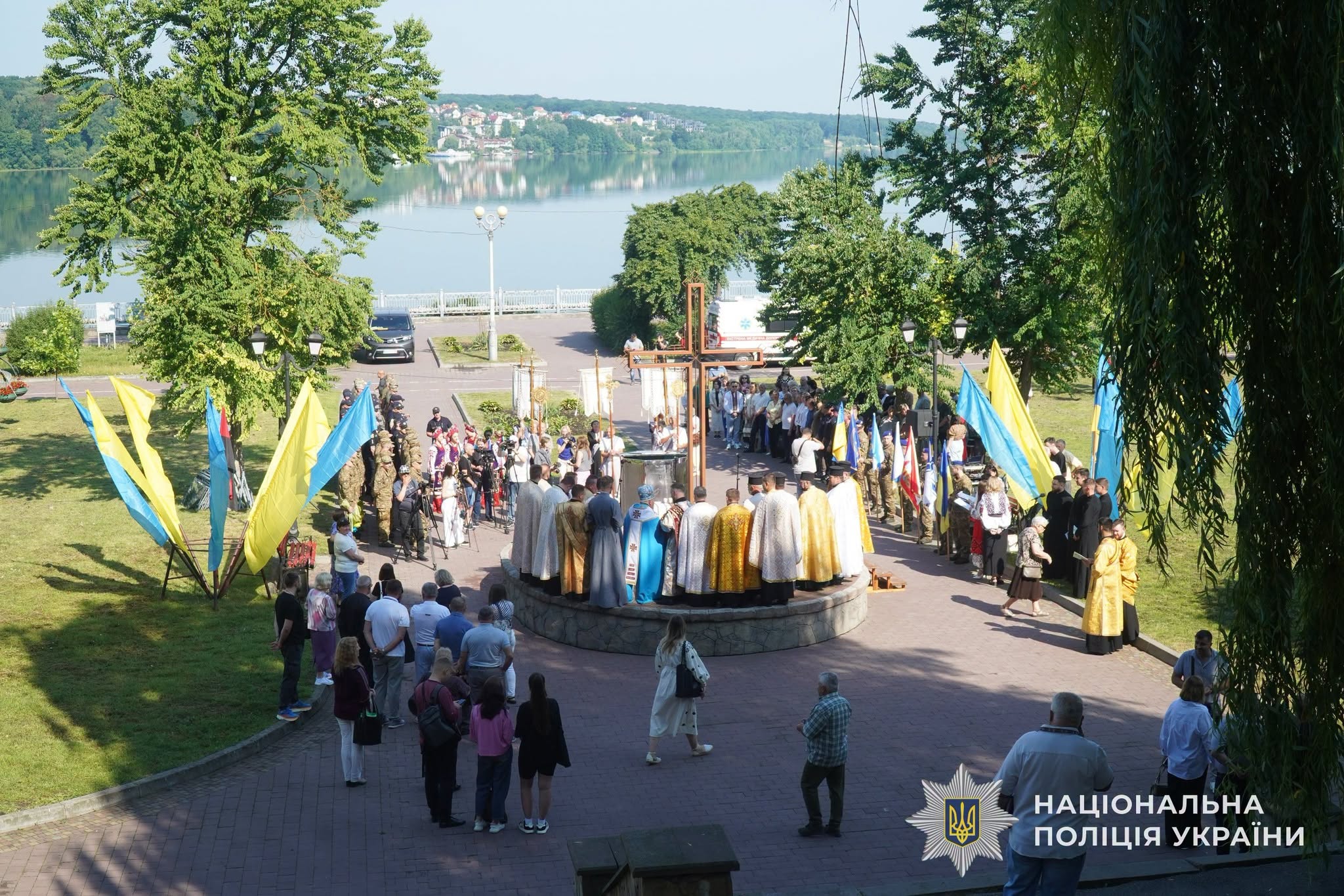 Новини Тернополя - фото з День Української Державності та річницю Хрещення Київської Русі-України відзначили у Тернополі