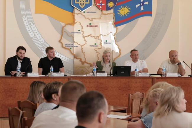 Новини Вінниці - фото з 118 мільйонів на дороги Вінниччини. Які автошляхи ремонтуватимуть першими та що мають зробити громади