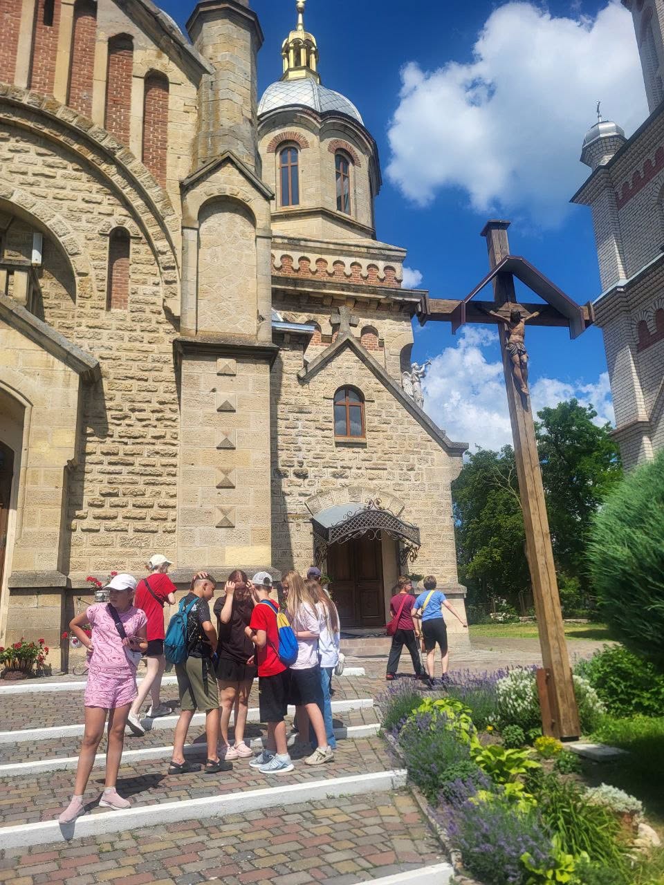 Новини Тернополя - фото з Сплави Дністром і терапія природою: на Тернопільщині запускають ретрит для молоді
