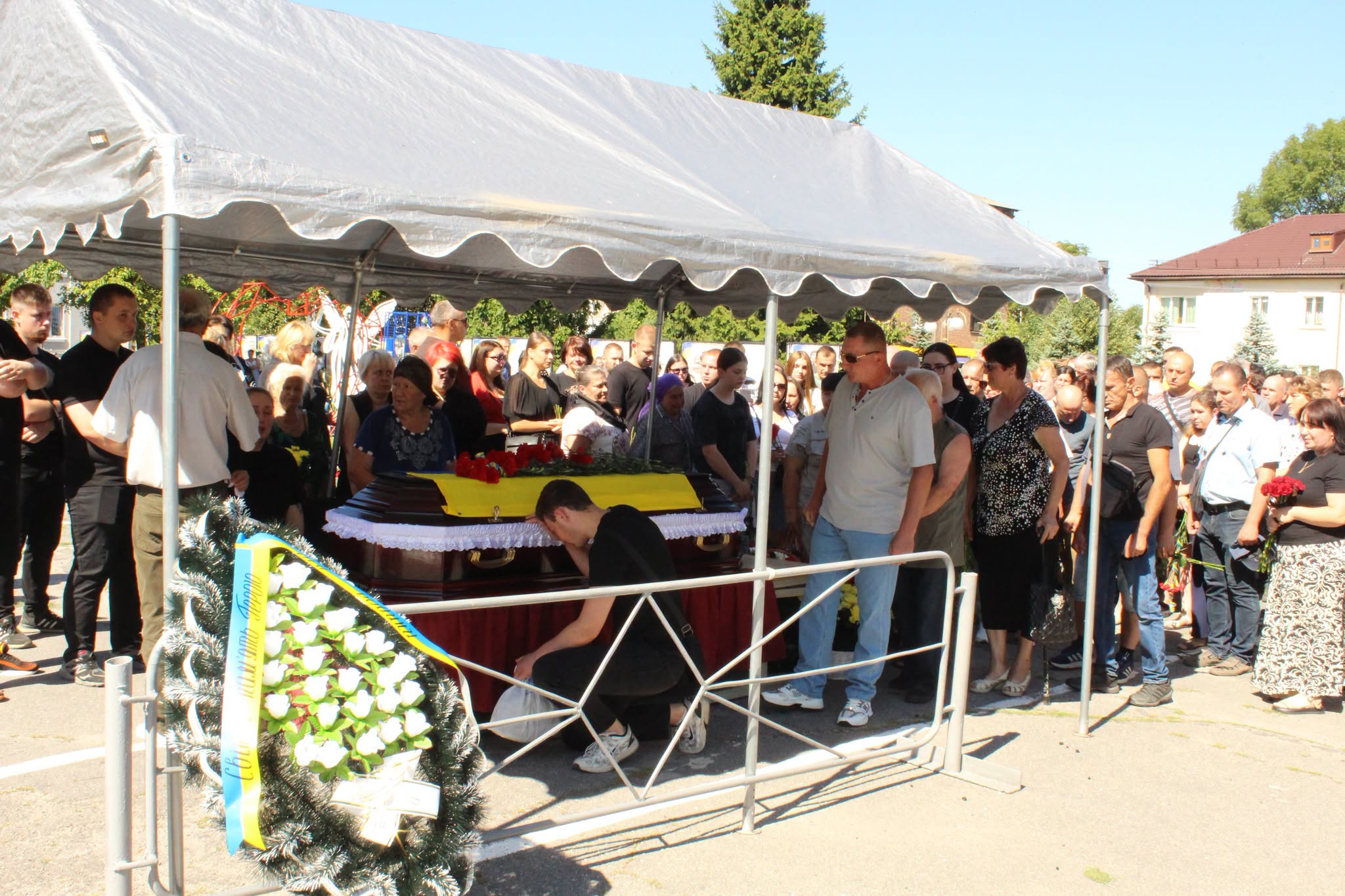 Новини Козятина - фото з Низький уклін і вічна слава сталевому воїну Олегу Зайцю