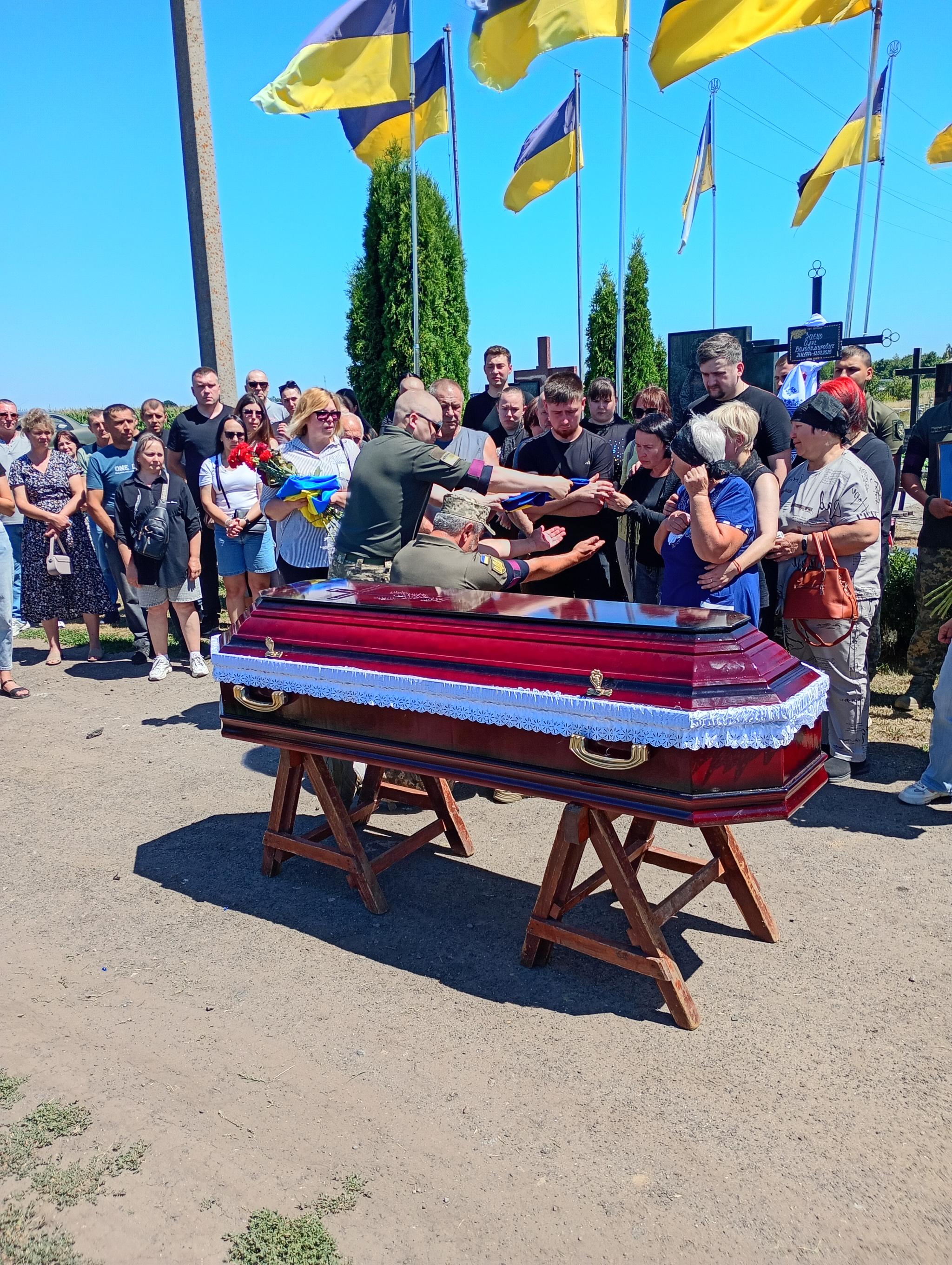 Новини Козятина - фото з Низький уклін і вічна слава сталевому воїну Олегу Зайцю