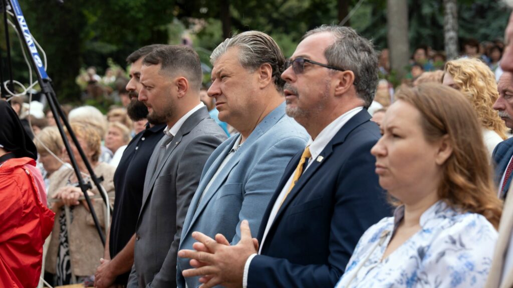Новини Житомира - фото з У Бердичеві близько 6 тисяч вірян об’єдналися у спільній молитві за Україну та справедливий мир