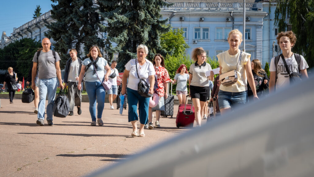Новини Житомира - фото з Діти Героїв із Житомирщини вирушили на оздоровлення до «Артек-Прикарпаття»
