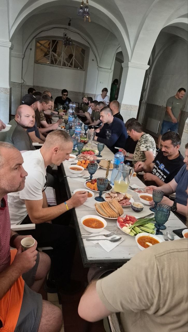 Новини Хмельницького - фото з Сила тилу: як на Хмельниччині організували день ментального відновлення для наших захисників (пресслужба ГО «Громадсько-військовий рух» )