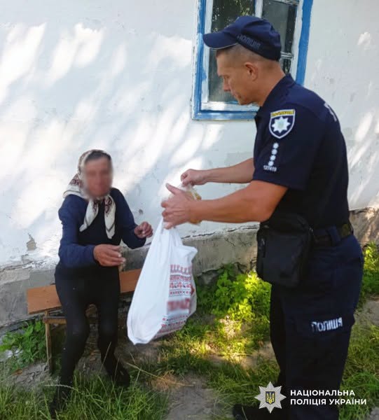 Новини Житомира - фото з 59-річна жителька Пулинської громади блукала лісом 9 днів: поліцейські розшукали зниклу живою