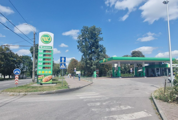 Новини Вінниці - фото з Пальне знову дорожчає. Чи чекати 100 грн за літр і де у Вінниці ще можна заправитися дешевше
