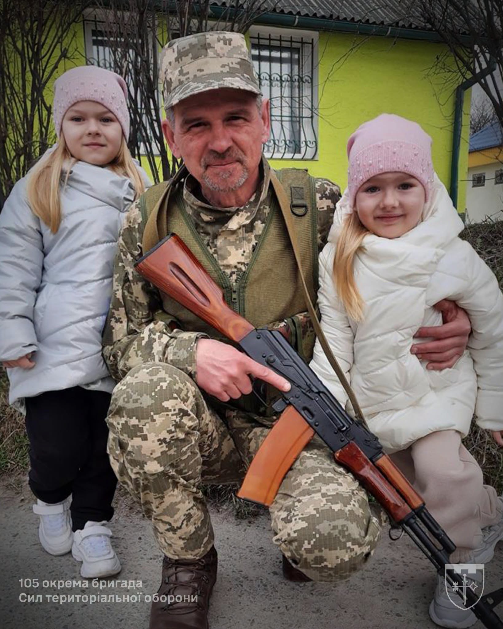 Новини Тернополя - фото з 25 років на «швидкій», чотири роки на фронті: історія фельдшера Віктора
