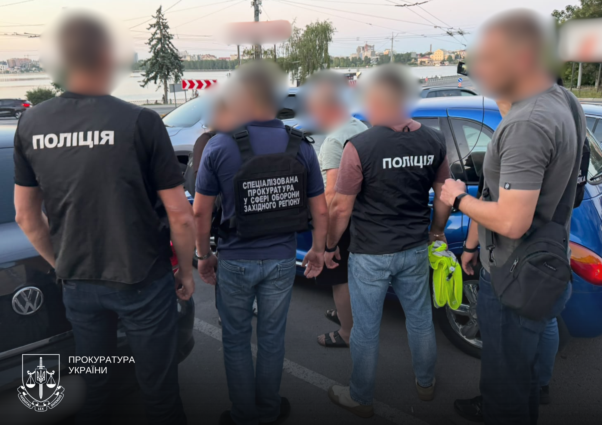 Новини Тернополя - фото з 2,5 тисяч доларів за зняття з розшуку – на Тернопільщині підозрюють державного службовця