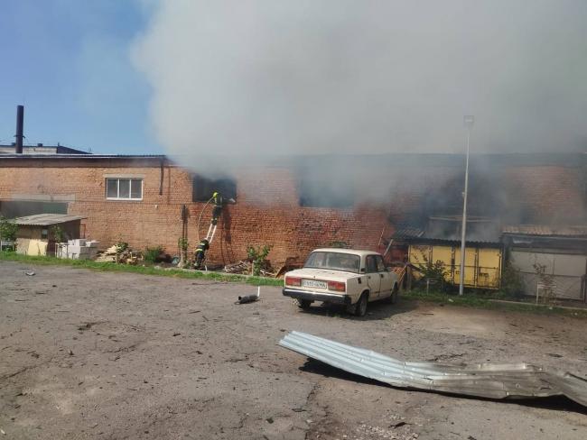 Новини Вінниці - фото з Стали відомі наслідки удару по Вінниччині: росіяни атакували відділення «Нової пошти», п'ятеро поранених