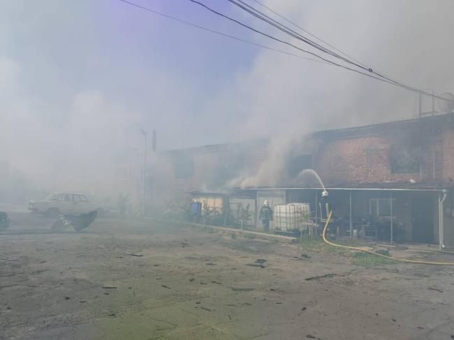 Новини Вінниці - фото з Стали відомі наслідки удару по Вінниччині: росіяни атакували відділення «Нової пошти», п'ятеро поранених